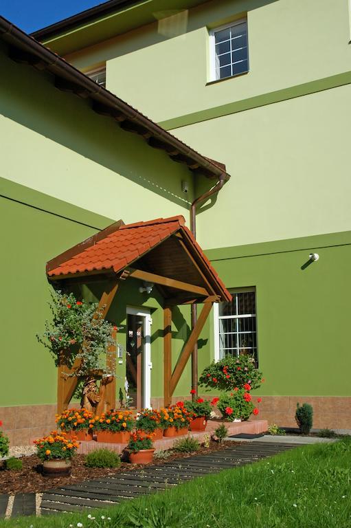 Pension Marathon Vrchlabi Exterior photo